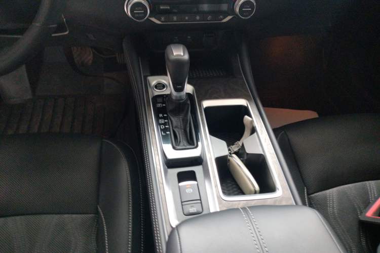 Used Nissan Teana 2022 2.0L XL-Upr Enjoyment Edition Gear Lever