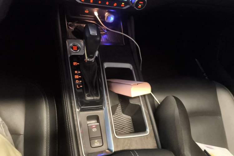 Used Nissan Teana 2022 2.0L XL-TLS Enjoyment Edition Gear Lever