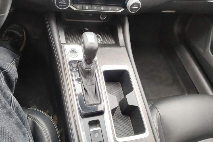Used Nissan Teana 2022 2.0L XL-TLS Enjoyment Edition Gear Lever