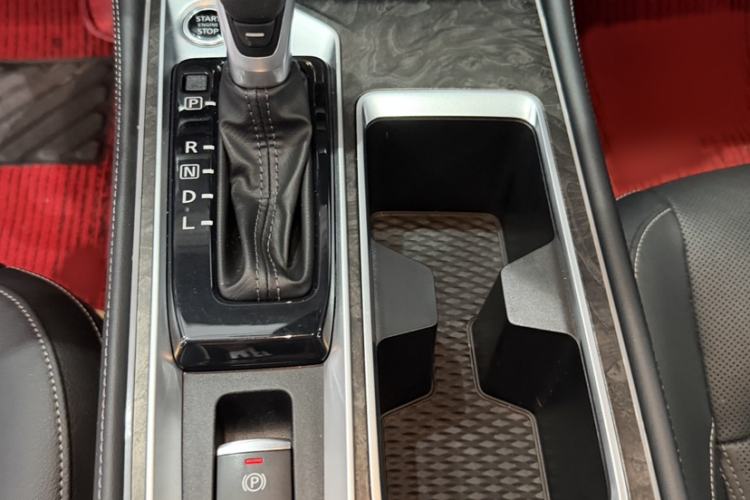 Used Nissan Teana 2022 2.0L XL-Upr Enjoyment Edition Gear Lever