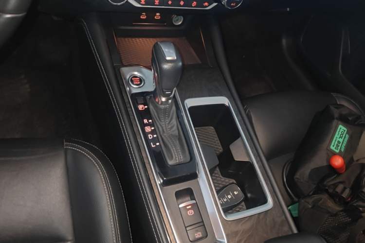 Used Nissan Teana 2022 2.0L XL-TLS Enjoyment Edition Gear Lever