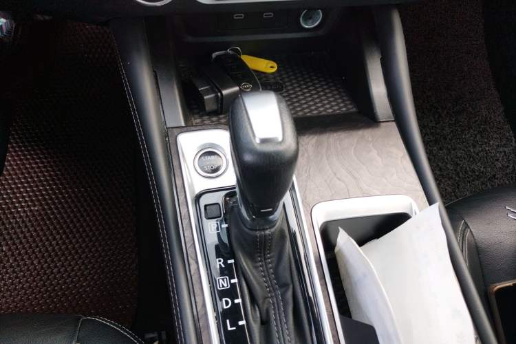 Used Nissan Teana 2022 2.0L XL-TLS Enjoyment Edition Gear Lever