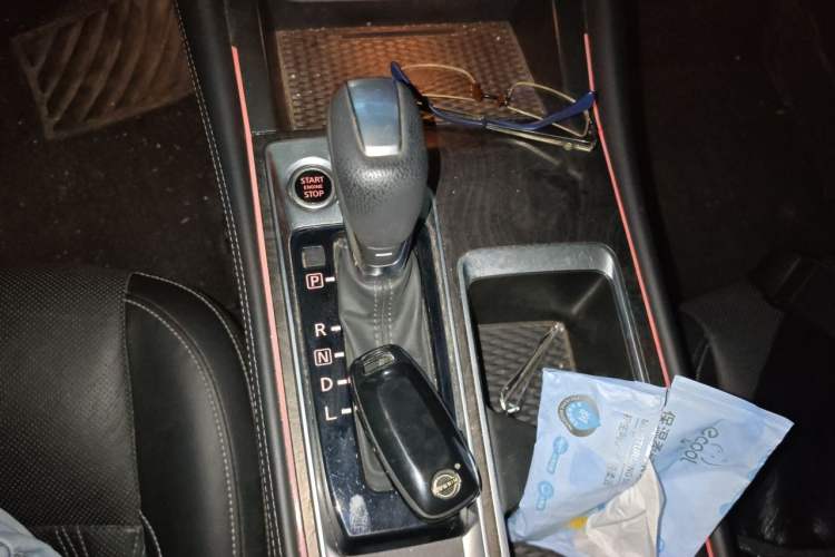 Used Nissan Teana 2022 2.0L XL-Upr Enjoyment Edition Gear Lever