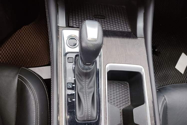 Used Nissan Teana 2022 2.0L XL-TLS Enjoyment Edition Gear Lever