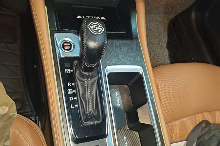 Used Nissan Teana 2022 2.0L XL-Upr Enjoyment Edition Gear Lever