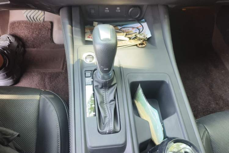 Used Nissan Teana 2022 2.0L XL-Upr Enjoyment Edition Gear Lever