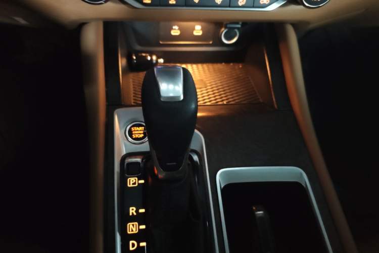 Used Nissan Teana 2022 2.0L XL-TLS Enjoyment Edition Gear Lever