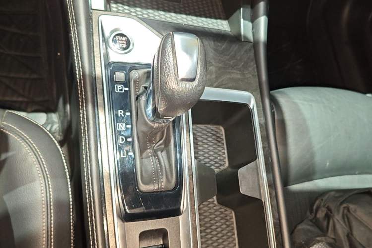Used Nissan Teana 2022 2.0L XL-TLS Enjoyment Edition Gear Lever