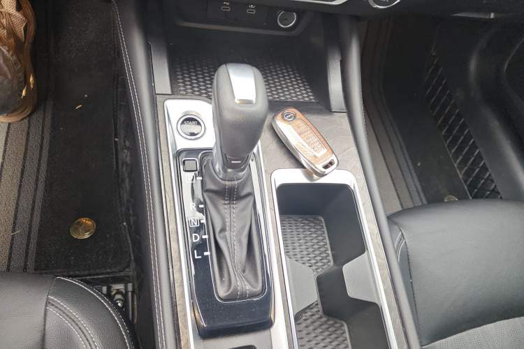 Used Nissan Teana 2022 2.0L XL-TLS Enjoyment Edition Gear Lever