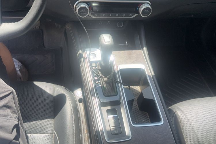 Used Nissan Teana 2022 2.0L XL-Upr Enjoyment Edition Gear Lever