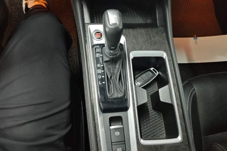 Used Nissan Teana 2022 2.0L XL-TLS Enjoyment Edition Gear Lever