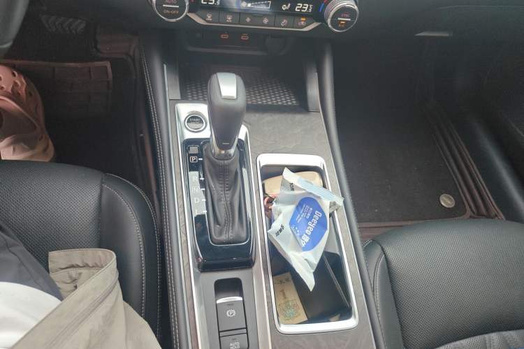 Used Nissan Teana 2022 2.0L XL-Upr Enjoyment Edition Gear Lever