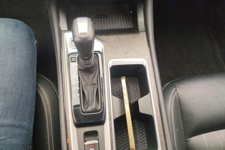 Used Nissan Teana 2022 2.0L XL-TLS Enjoyment Edition Gear Lever