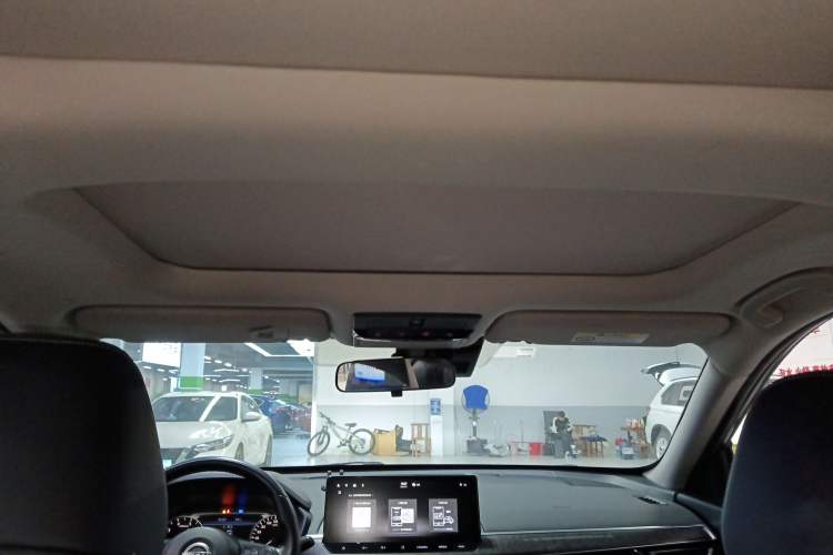 Used Nissan Teana 2022 2.0L XL-TLS Enjoyment Edition Headliner