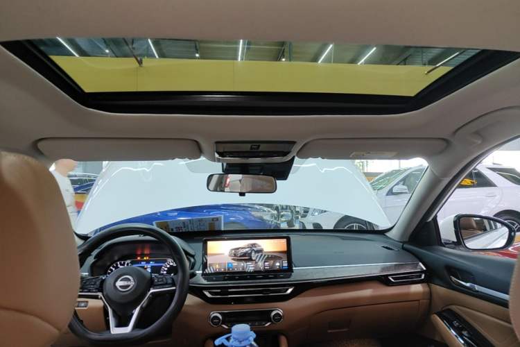 Used Nissan Teana 2022 2.0L XL-Upr Enjoyment Edition Headliner