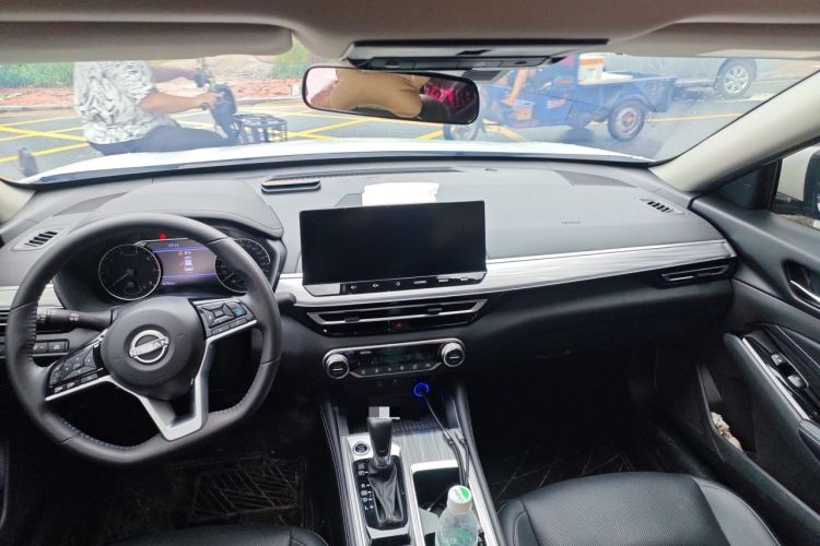 Used Nissan Teana 2022 2.0T XL Enjoyment Edition Headliner