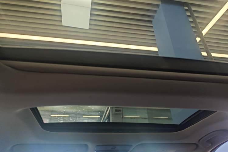 Used Nissan Teana 2022 2.0L XL-TLS Enjoyment Edition Headliner