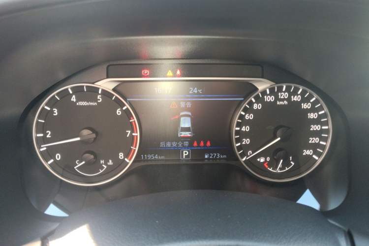 Used Nissan Teana 2022 2.0L XL-Upr Enjoyment Edition Instrument Cluster
