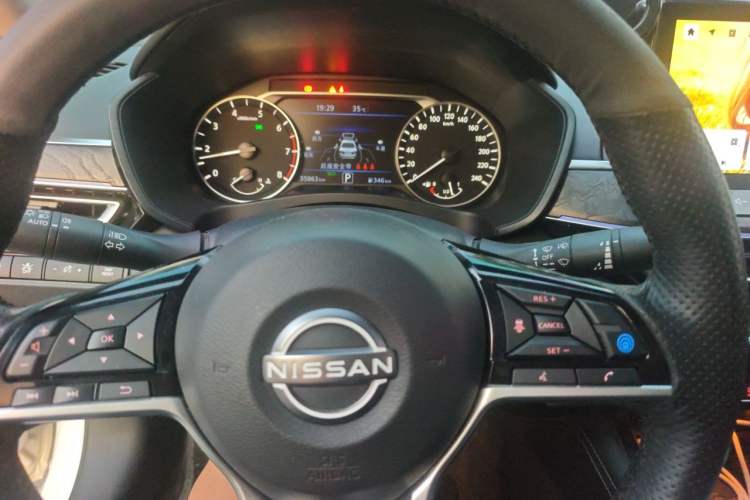 Used Nissan Teana 2022 2.0L XL-Upr Enjoyment Edition Instrument Cluster