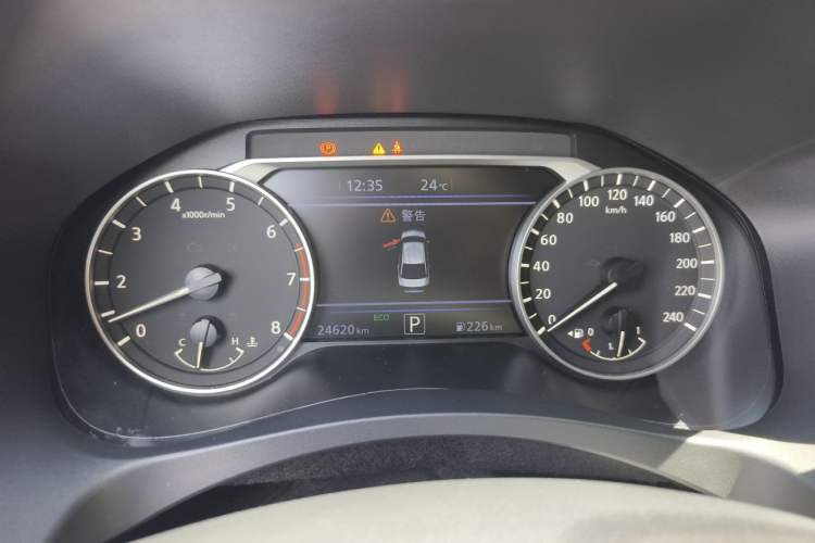 Used Nissan Teana 2022 2.0L XL-Upr Enjoyment Edition Instrument Cluster