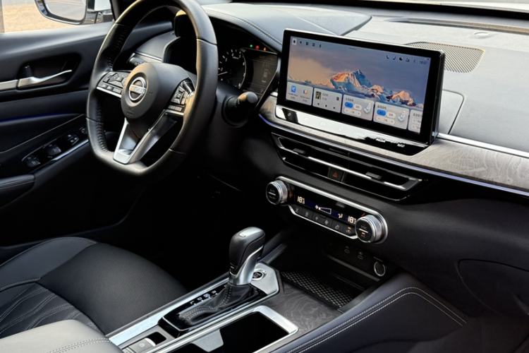 Used Nissan Teana 2022 2.0L XL-Upr Enjoyment Edition Interior 2