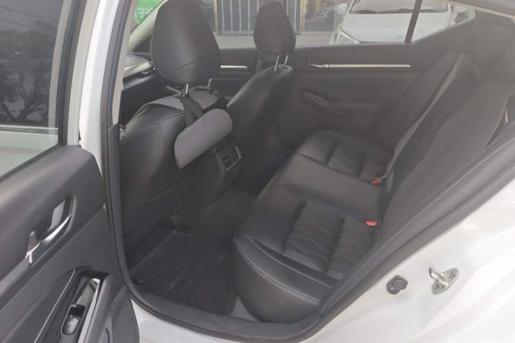 Used Nissan Teana 2022 2.0L XL-Upr Enjoyment Edition Interior 2