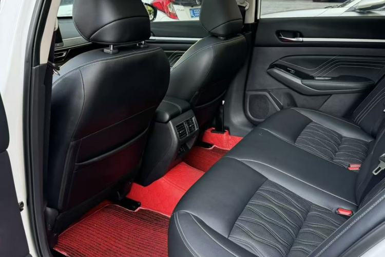 Used Nissan Teana 2022 2.0L XL-Upr Enjoyment Edition Interior 3
