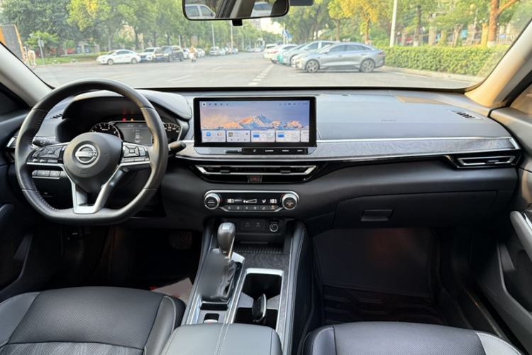 Used Nissan Teana 2022 2.0L XL-Upr Enjoyment Edition Interior 3