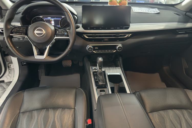 Used Nissan Teana 2022 2.0T XL Enjoyment Edition Interior 4