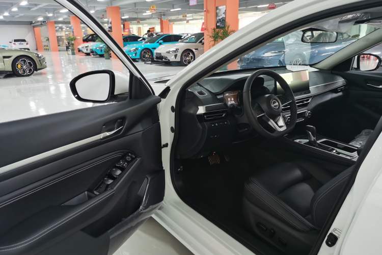Used Nissan Teana 2022 2.0L XL-TLS Enjoyment Edition Interior 5