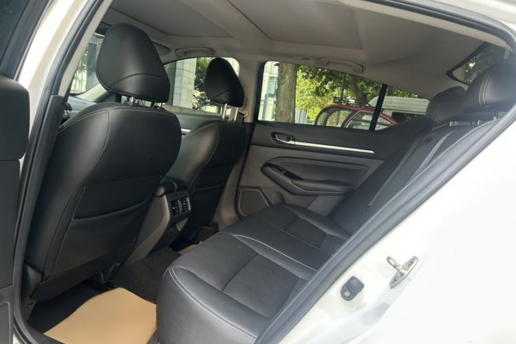 Used Nissan Teana 2022 2.0L XL-TLS Enjoyment Edition Interior 6