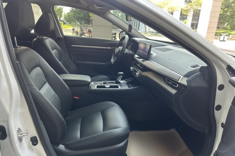 Used Nissan Teana 2022 2.0L XL-TLS Enjoyment Edition Interior 7