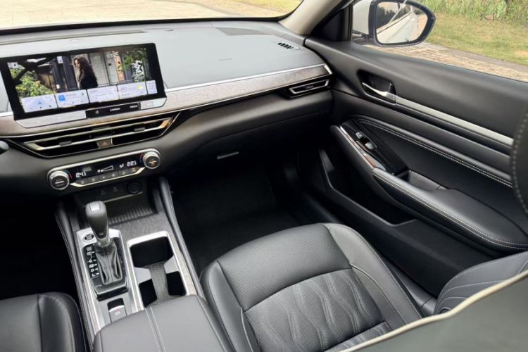Used Nissan Teana 2022 2.0L XL-TLS Enjoyment Edition Interior 9