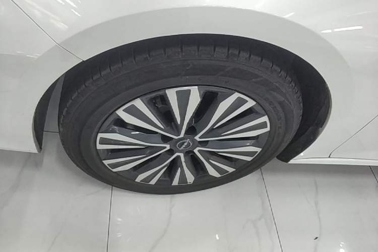Used Nissan Teana 2022 2.0L XL-TLS Enjoyment Edition Left Front Wheel Hub