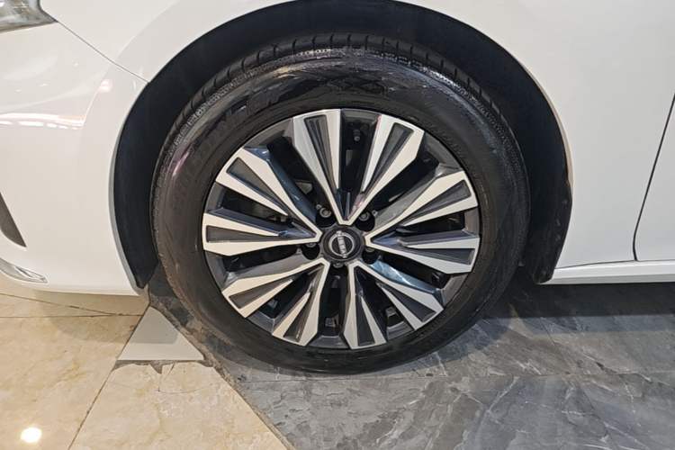 Used Nissan Teana 2022 2.0L XL-TLS Enjoyment Edition Left Front Wheel Hub