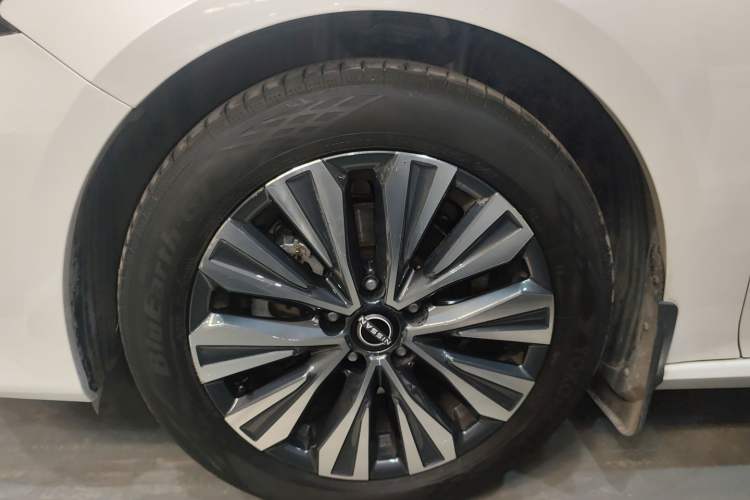 Used Nissan Teana 2022 2.0L XL-Upr Enjoyment Edition Left Front Wheel Hub