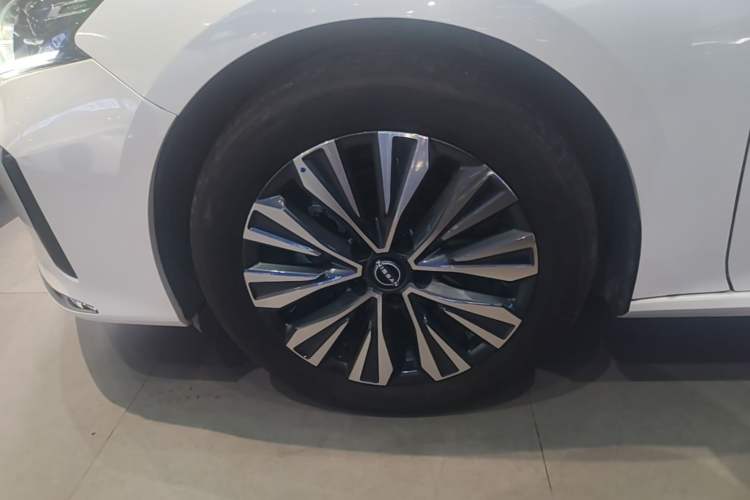 Used Nissan Teana 2022 2.0L XL-TLS Enjoyment Edition Left Front Wheel Hub