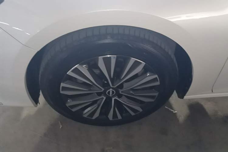 Used Nissan Teana 2022 2.0L XL-Upr Enjoyment Edition Left Front Wheel Hub
