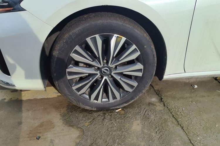 Used Nissan Teana 2022 2.0L XL-TLS Enjoyment Edition Left Front Wheel Hub