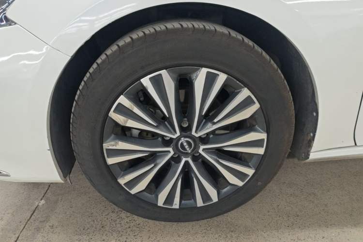 Used Nissan Teana 2022 2.0L XL-TLS Enjoyment Edition Left Front Wheel Hub
