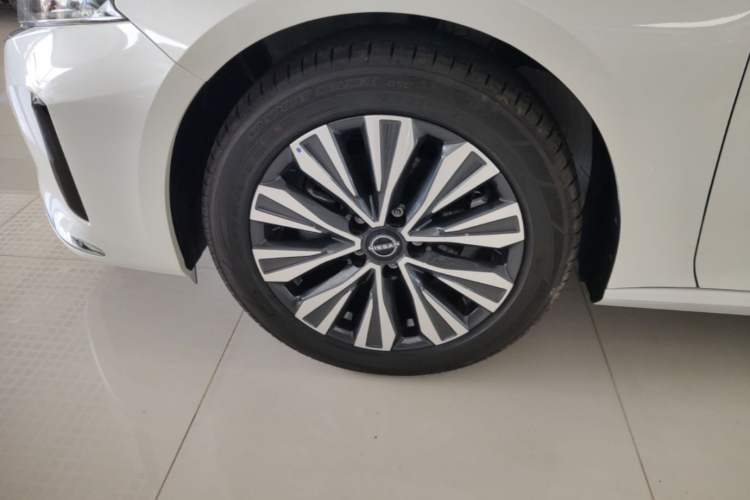 Used Nissan Teana 2022 2.0L XL-Upr Enjoyment Edition Left Front Wheel Hub