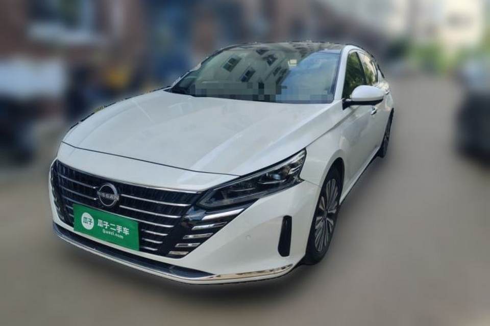 Nissan Teana 2022