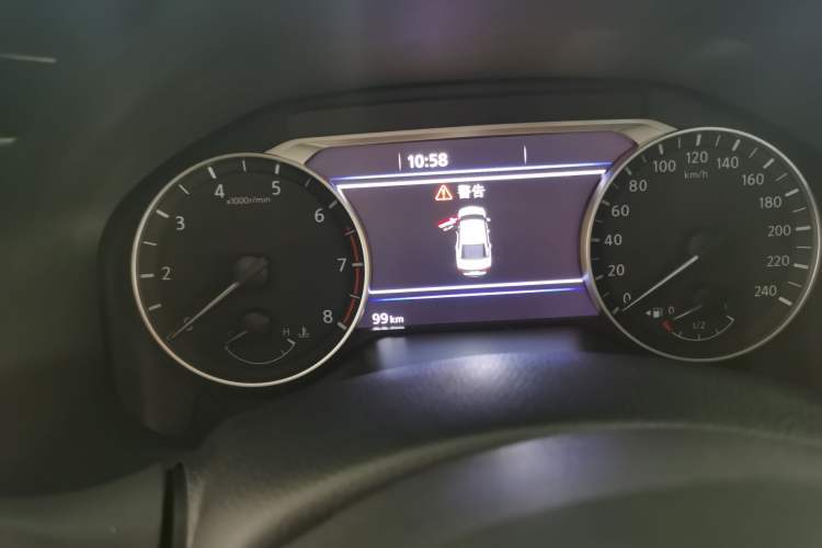 Used Nissan Teana 2022 2.0L XL-TLS Enjoyment Edition Odometer Close Up