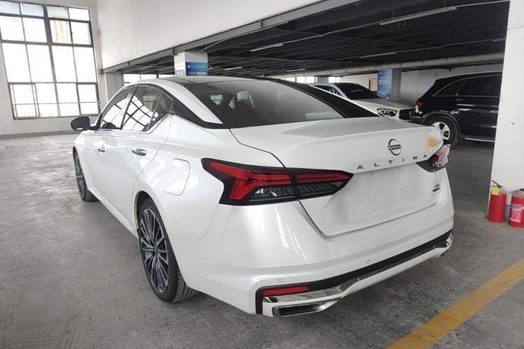 Used Nissan Teana 2022 2.0T XL Enjoyment Edition Rear Left 45 Deg