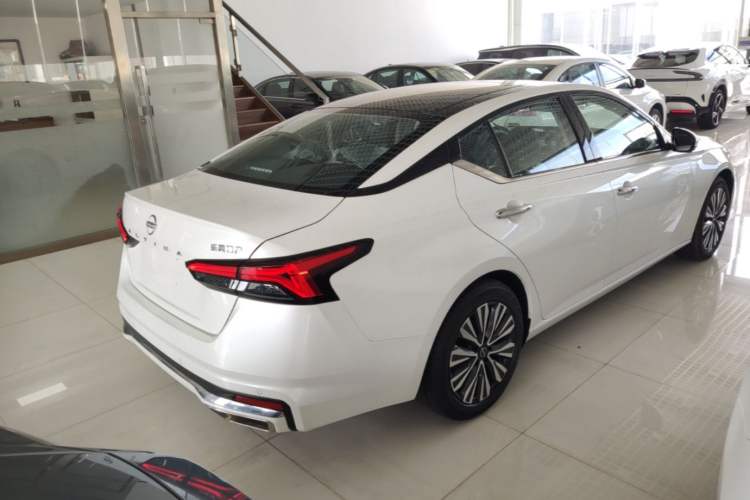 Used Nissan Teana 2022 2.0L XL-Upr Enjoyment Edition Rear Right 45 Deg