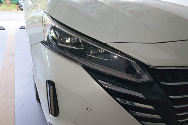 Used Nissan Teana 2022 2.0T XL Enjoyment Edition Right Front Headlight