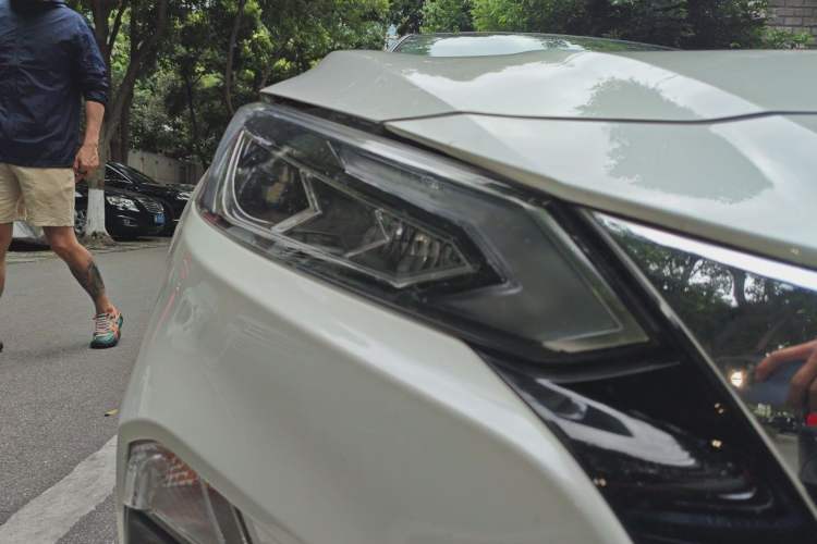 Used Nissan Teana 2022 2.0L XL-Upr Enjoyment Edition Right Front Headlight