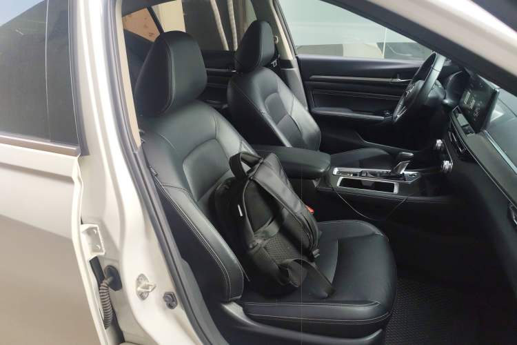 Used Nissan Teana 2022 2.0L XL-TLS Enjoyment Edition Right Front Seat