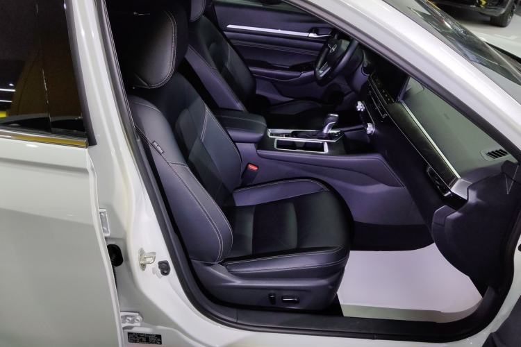 Used Nissan Teana 2022 2.0L XL-TLS Enjoyment Edition Right Front Seat