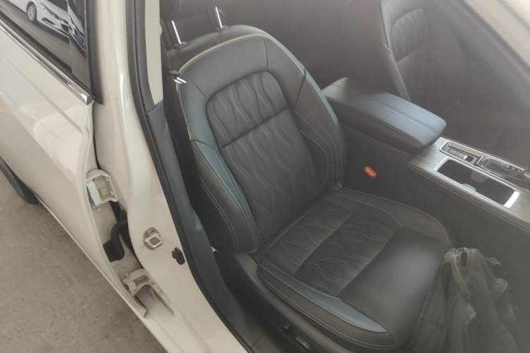 Used Nissan Teana 2022 2.0T XL Enjoyment Edition Right Front Seat